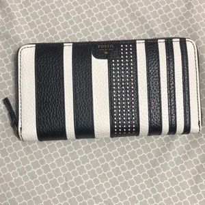 Fossil wallet
